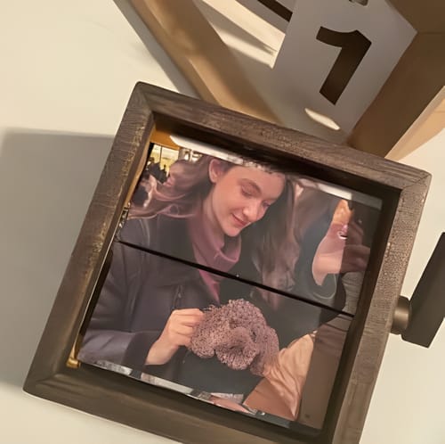 Customer photo review of Cubo di ricordi personalizzato