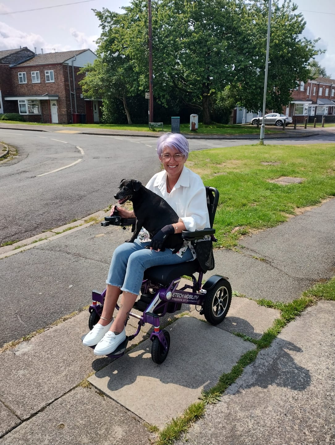Customer photo review of Lightweight Electric Wheelchair Freedom Elite ST
