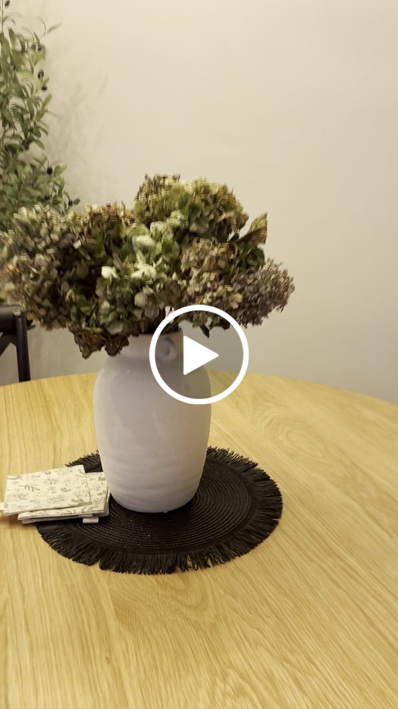 Customer video review of Silla Madera Tradition Rattan Negro