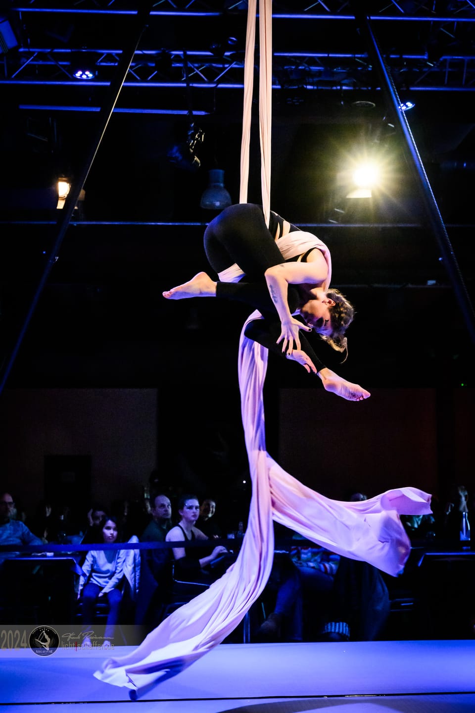 Customer photo review of Aerial Silk Classic - kirschblüte