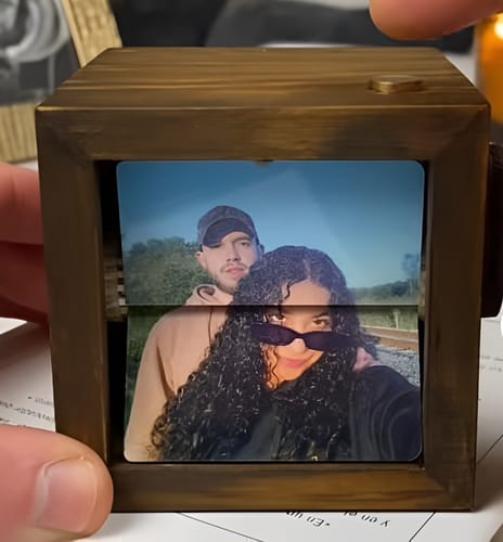 Customer photo review of Cubo di ricordi personalizzato