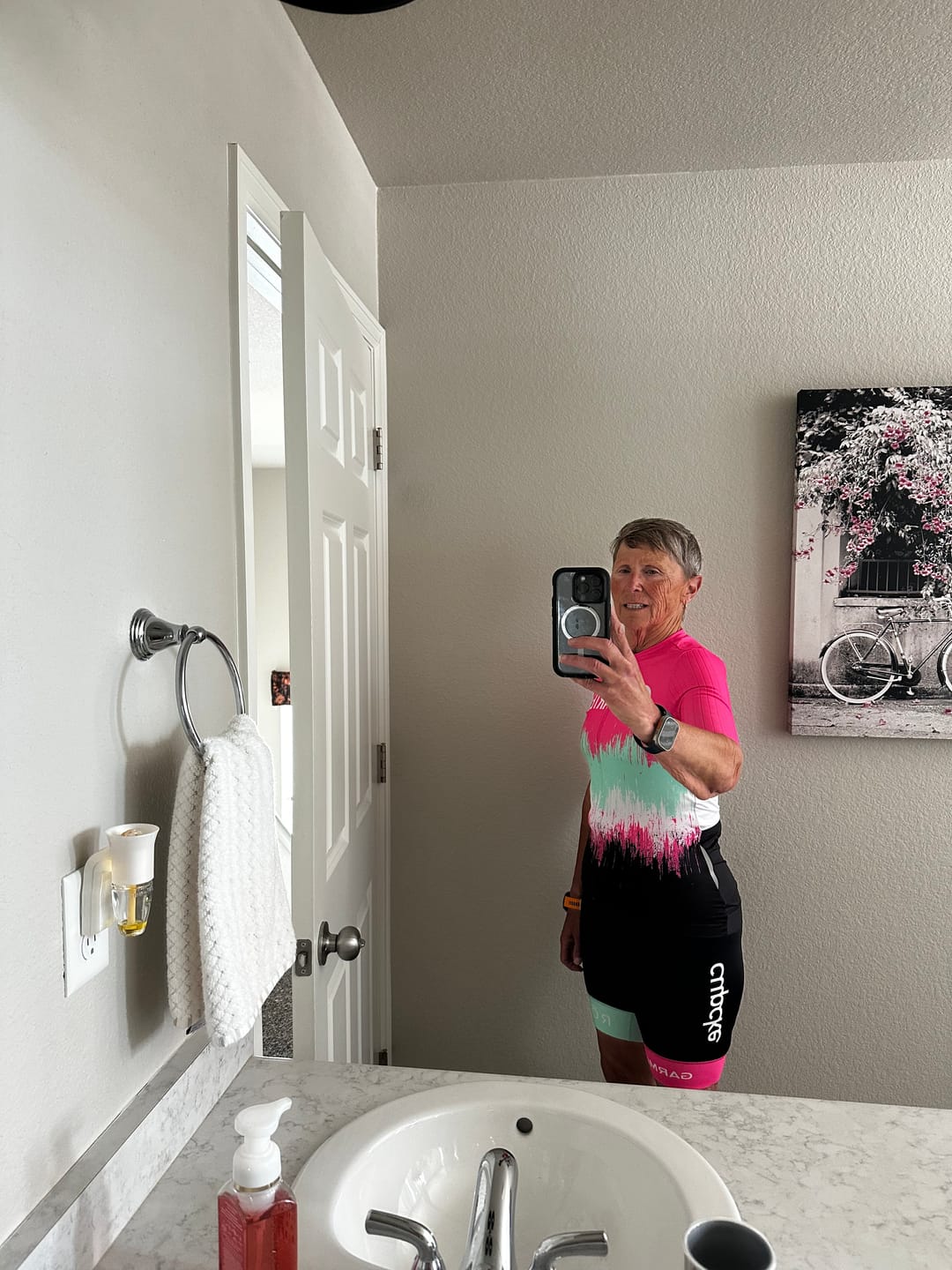 Customer photo review of Womens Batch of 2025 Elements Tri Top
