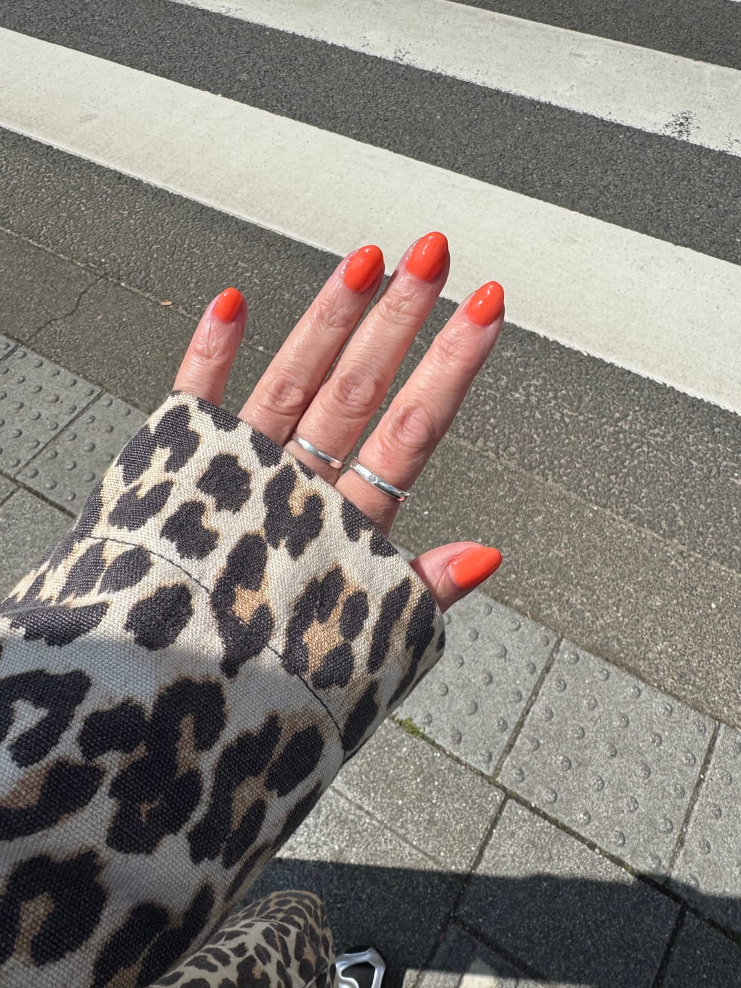 Customer photo review of Neon Orange Dipping Powder