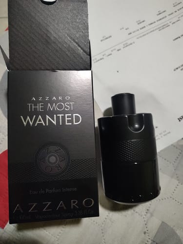 Reseña con foto de un cliente sobre Perfume Azzaro The Most Wanted Intense 100ml EDP