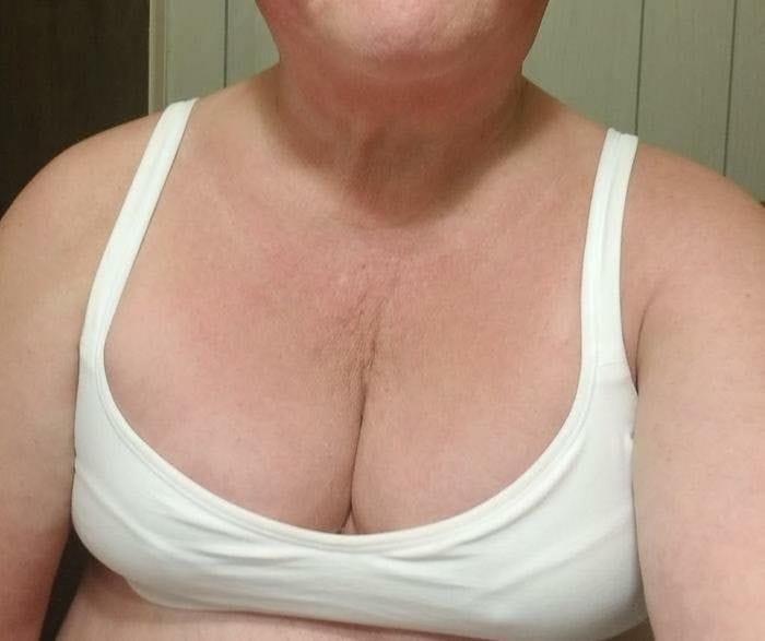 Customer photo review of Air Ease Ultra Supportive Comfort Bra