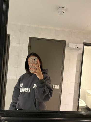 Customer photo review of GATED COMMUNITY HOODIE DARK GREY