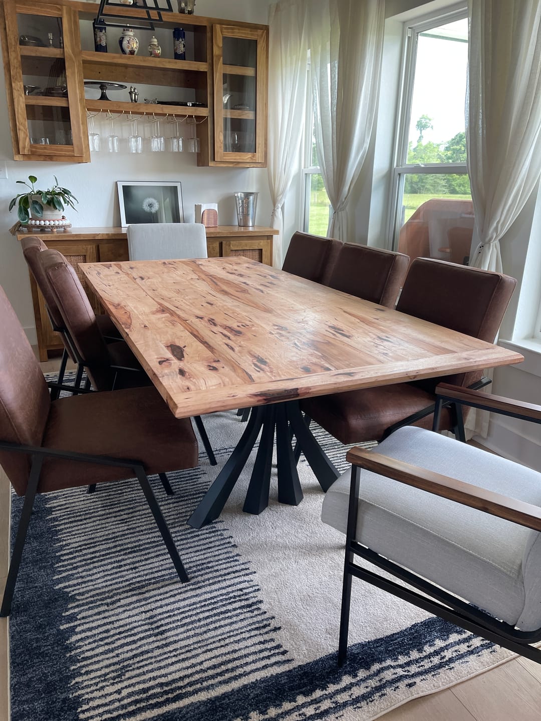 Customer photo review of Furniture Legs 420 Akro 28H Metal Handmade Dining Table Legs