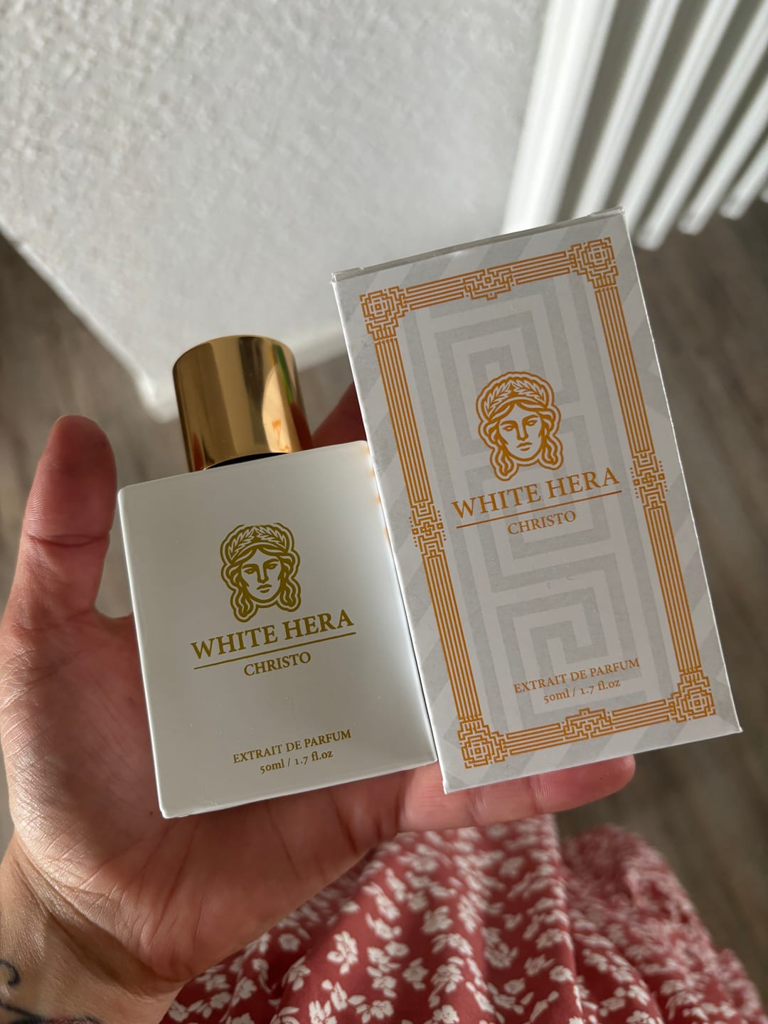Customer photo review of WHITE HERA - Damen Parfum