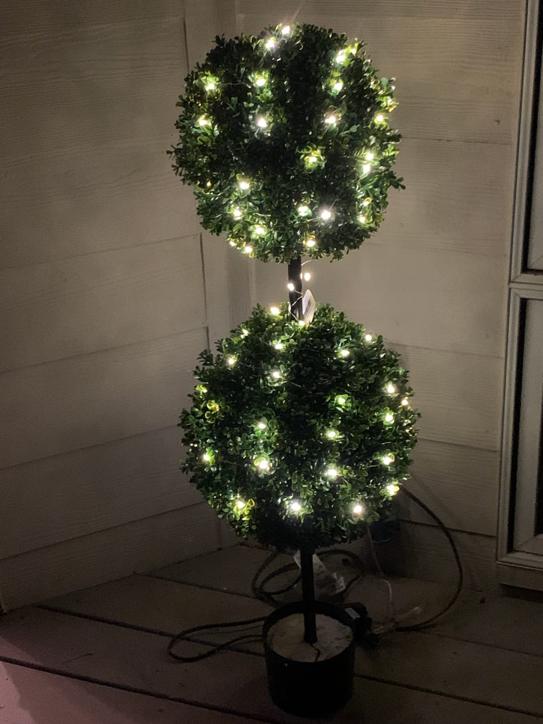 Customer photo review of 33 FT | 100 Warm White LED Waterproof Micro Fairy String Lights with AC Plug-In Power