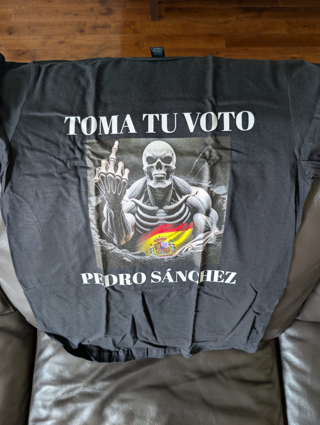 Customer photo review of Toma tu voto Pedro Sánchez (unidades limitadas)