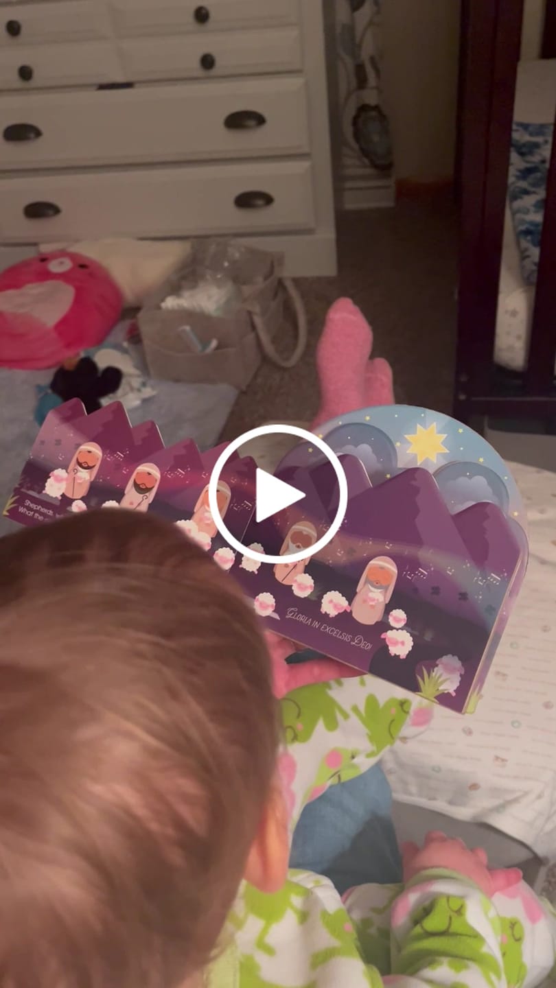 Customer video review of Angels We Have Heard On High shaped book
