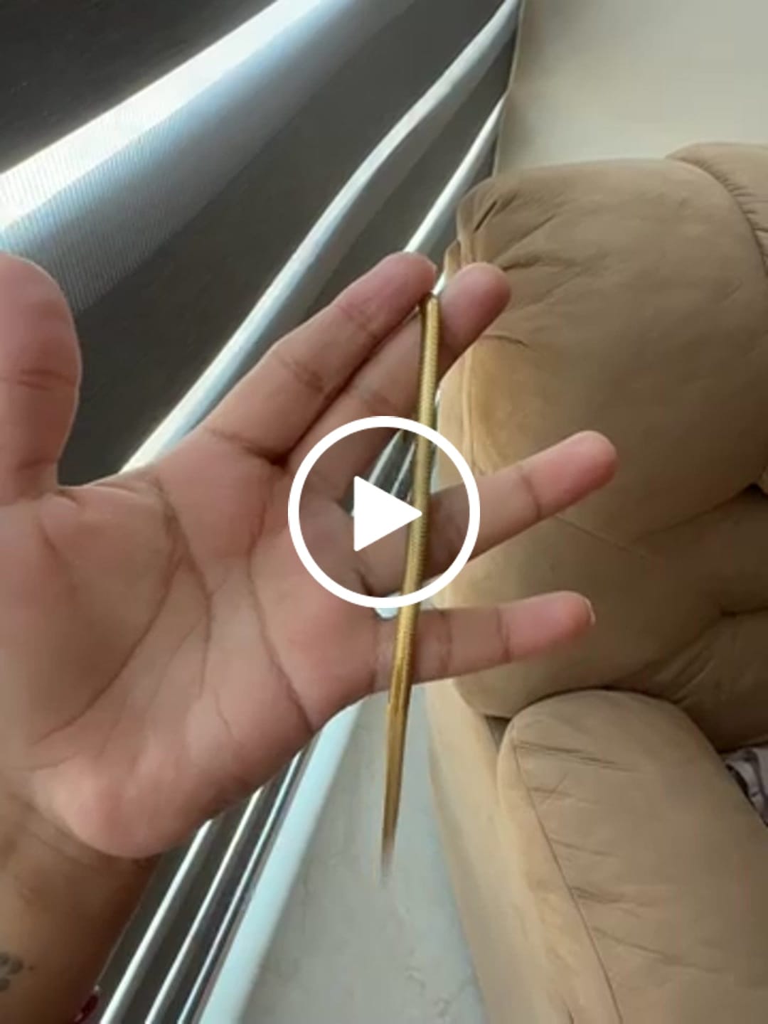 Customer video review of Collar Abelia