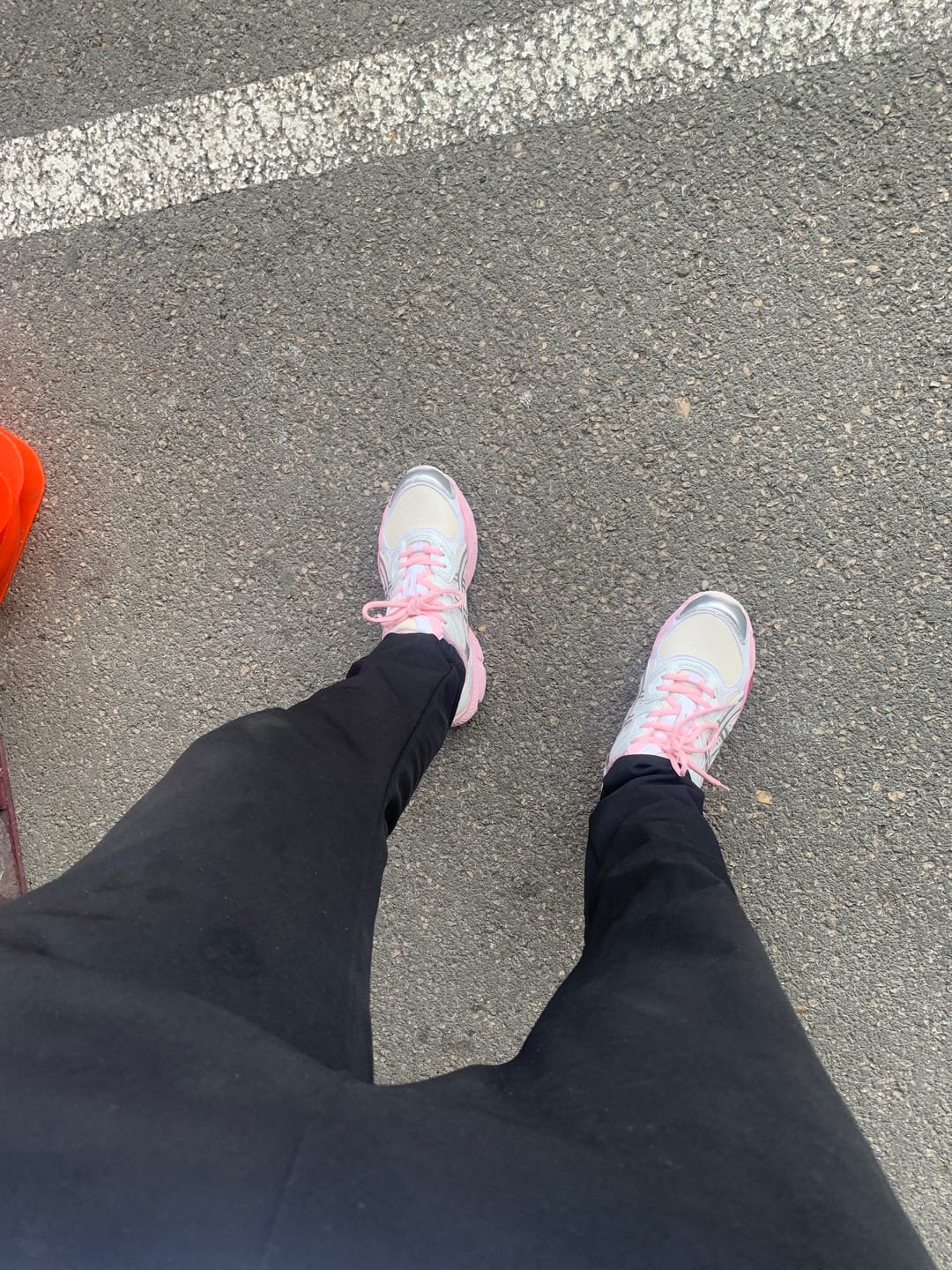 Customer photo review of ASICS Gel-NYC Kicki Yang Zhang Rose Crème Pure Argenté