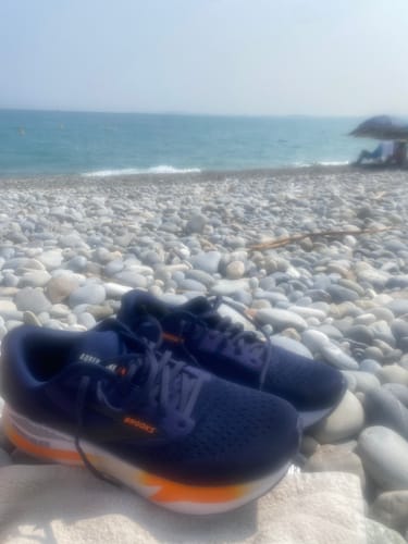 Customer photo review of Brooks Adrenaline GTS 24