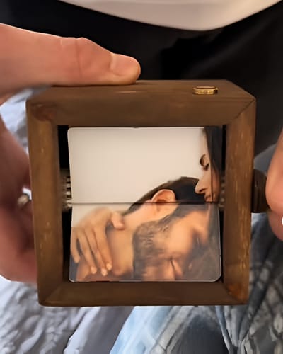 Customer photo review of Cubo di ricordi personalizzato