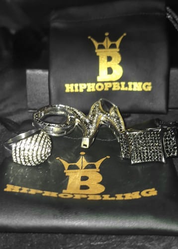 Customer photo review of Bling Bling Bullseye Stainless Steel Ice Ring