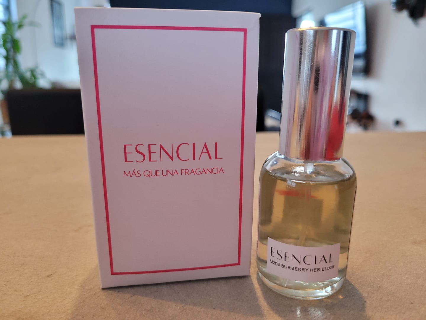Customer photo review of M506 Inspirado en: Burberry Her Elixir de Parfum - Burberry