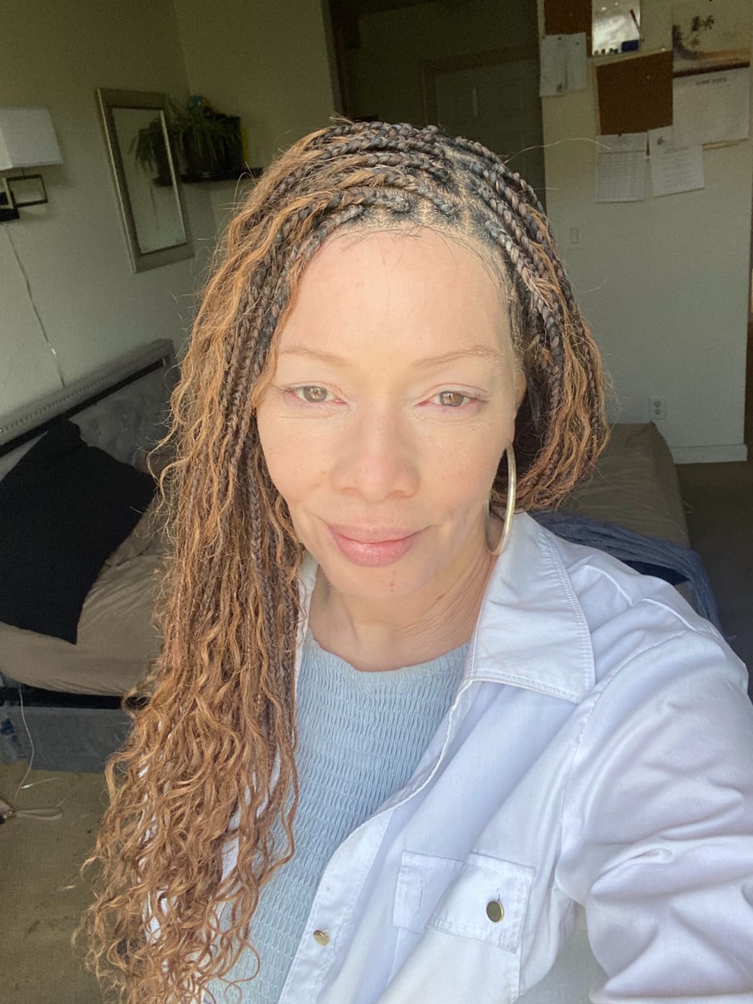 Customer photo review of 24" Swiss HD Full Lace Lightweight Human Hair Curls Boho Box Braided Wig