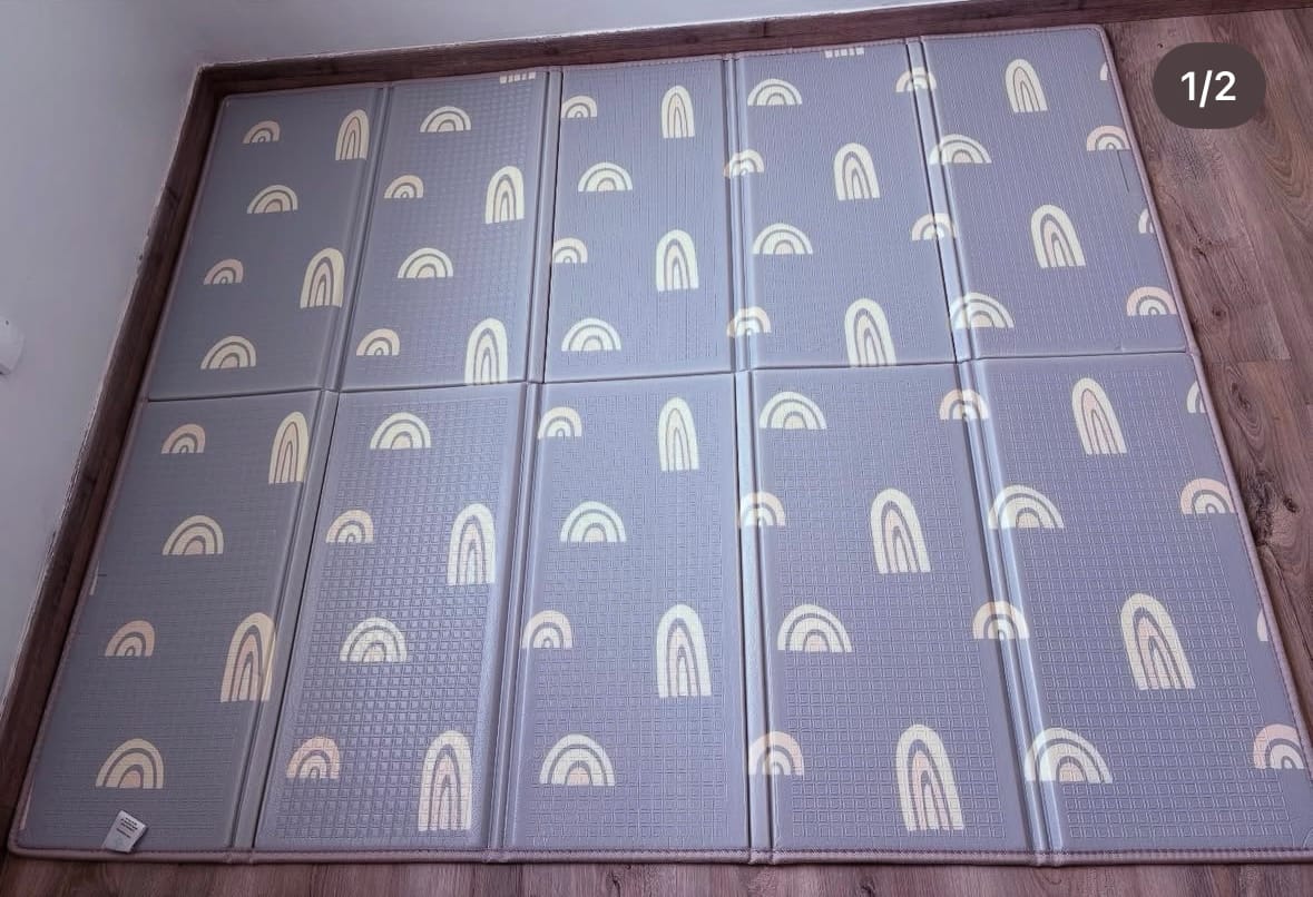 Customer photo review of Tapis Anti-Choc : Créez un grand espace de jeu !