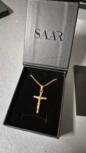 Customer photo review of Christian Gold