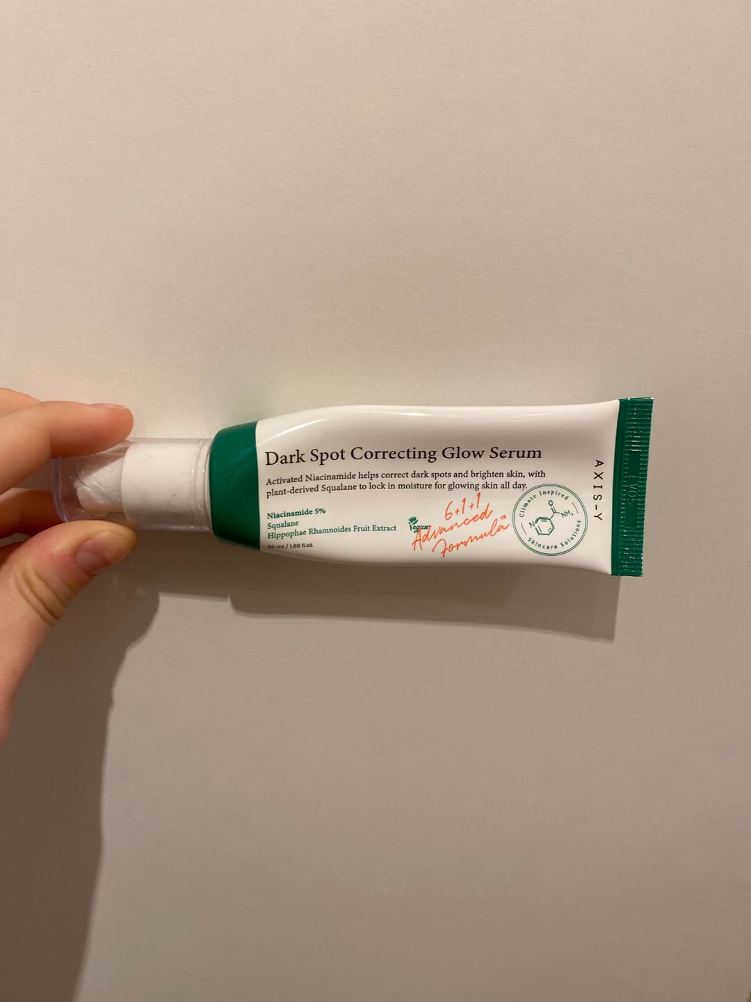 Customer photo review of Serums tumšo plankumu korekcijai AXIS-Y Dark Spot Correcting Glow Serum