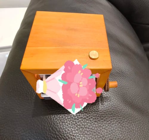 Customer photo review of Cubo di ricordi personalizzato