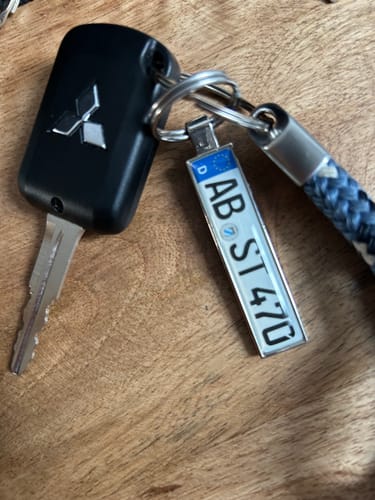 Customer photo review of Kennzeichen Schlüsselanhänger Mini Nummernschild Metall