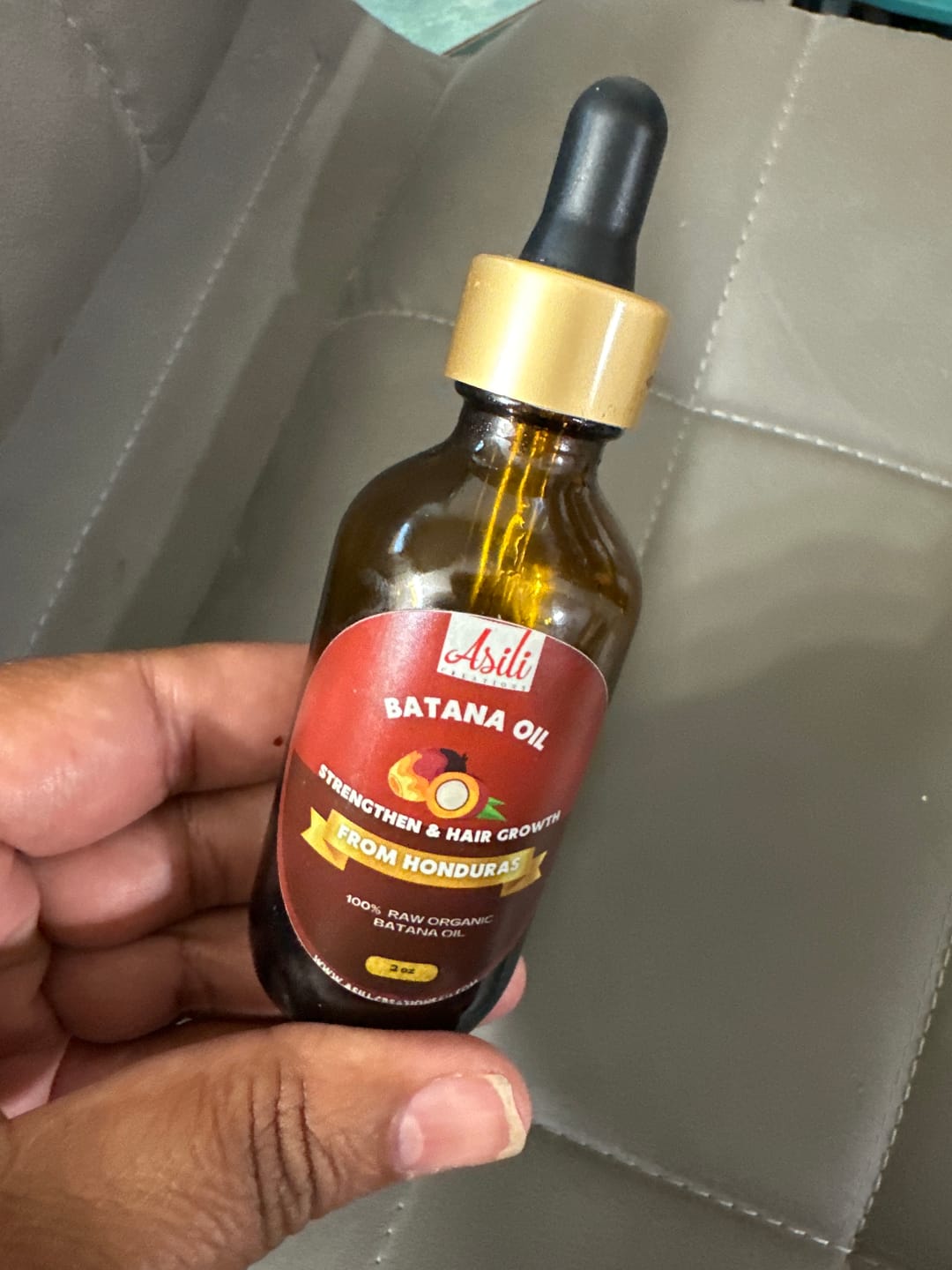 Customer photo review of Cashmere Batana Oil