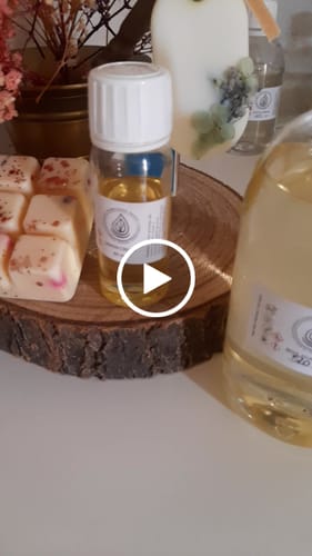 Customer video review of Fragancia BOIS AGAR NOIR