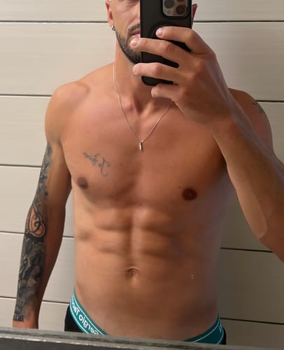 Customer photo review of SAVA NECKLACE