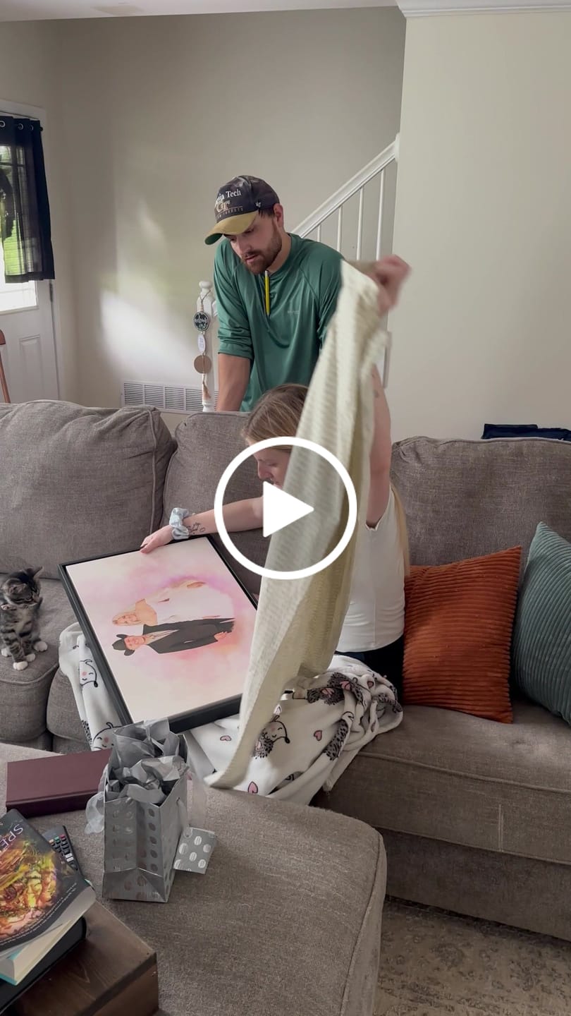 Customer video review of #1 Memorialize Artist