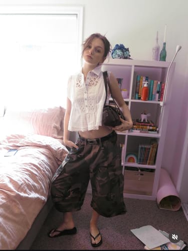 Customer photo review of American Vintage Camouflage Cargo Shorts