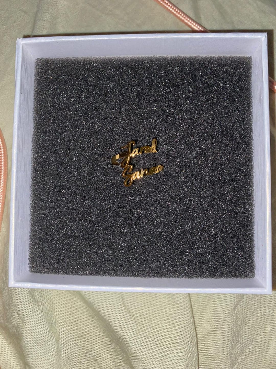 Customer photo review of Bague Deux Prénoms Personnalisée