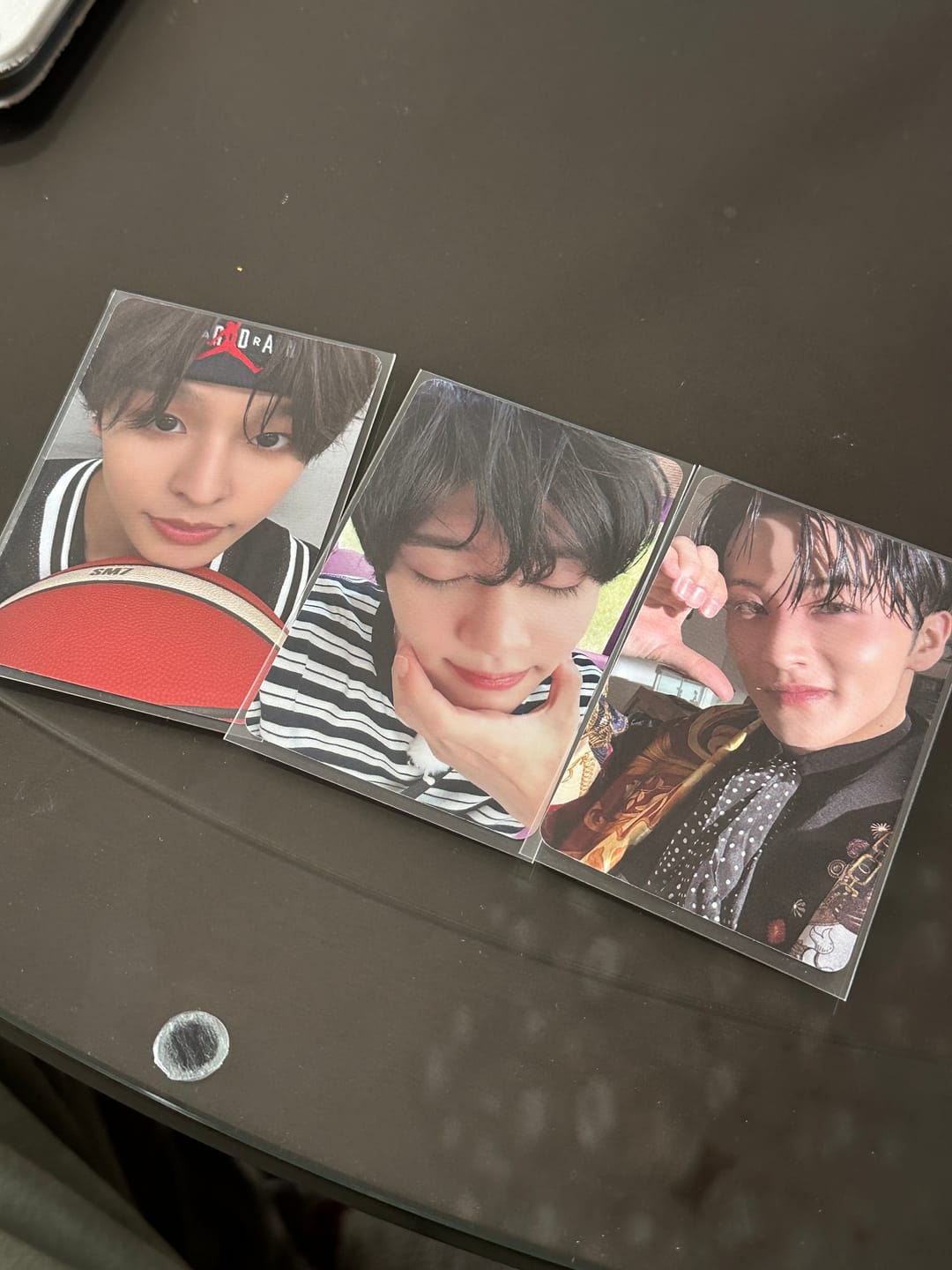 Customer photo review of PREMIUM PHOTOCARD SLEEVES - PURPLE VERSION (57x88MM)