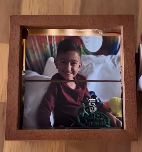 Customer photo review of Cubo di ricordi personalizzato