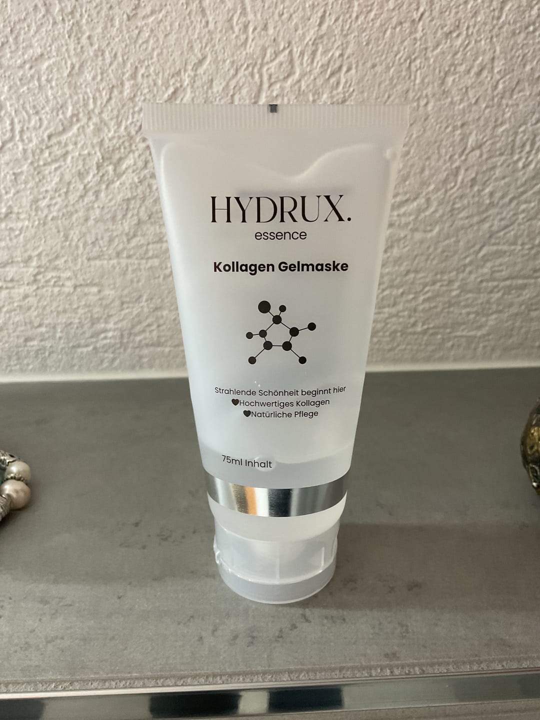 Customer photo review of Essence-Kollagen Gelmaske