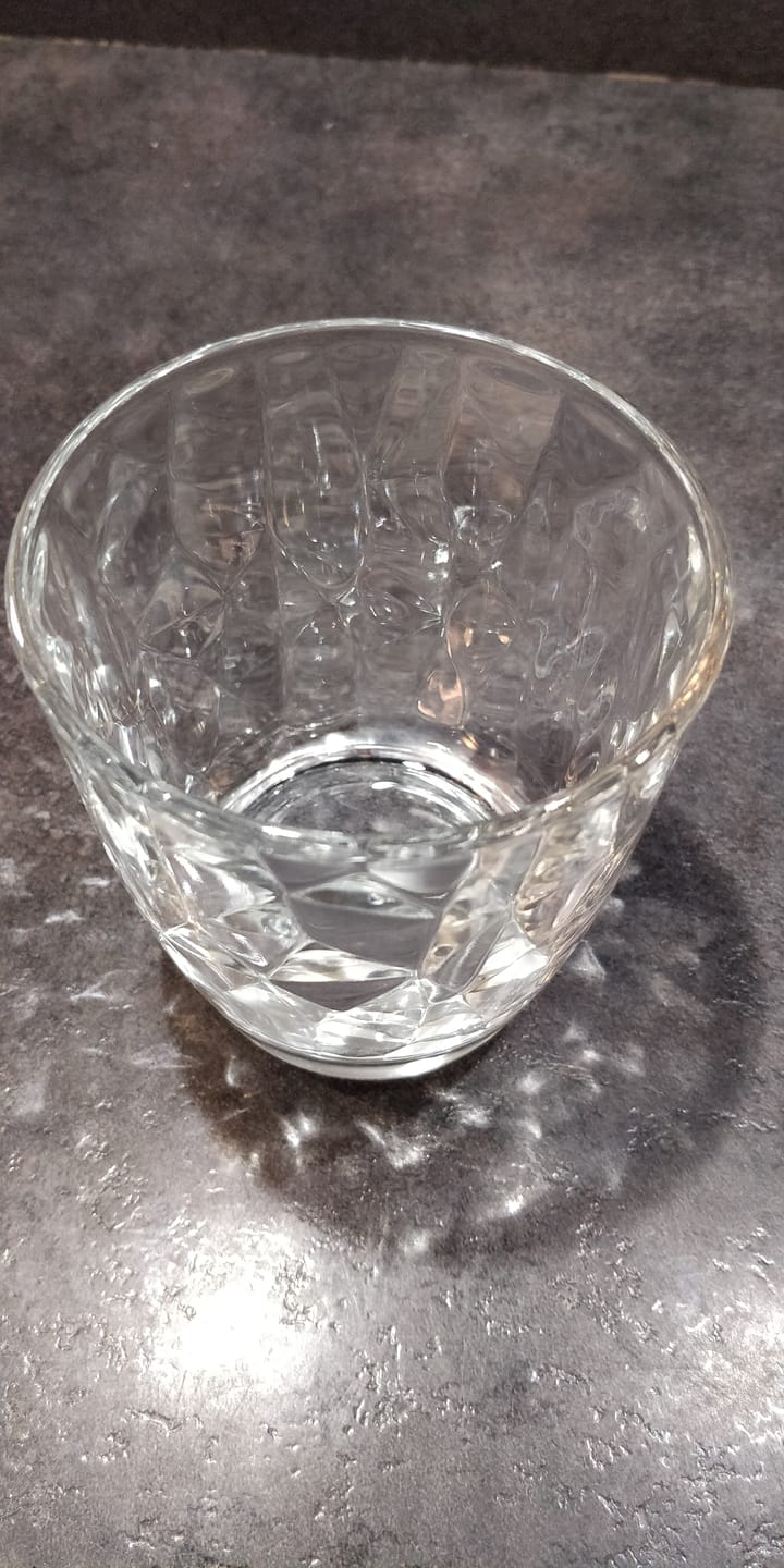 Customer photo review of Bormioli Rocco Glazenset - Waterglazen - Transparant - Diamond - 300 ml - 12 stuks