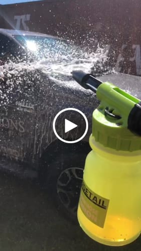 Customer video review of The Essentials Holiday 4WD Care Package