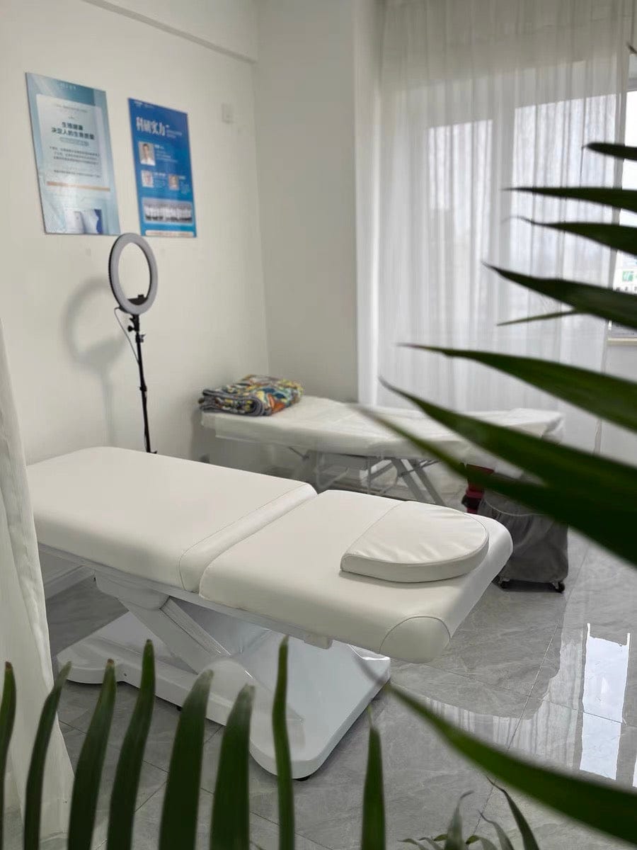 Customer photo review of SmartLift LED Adjustable Brow Lamination & Lash Lift Beauty Bed  AMC-32