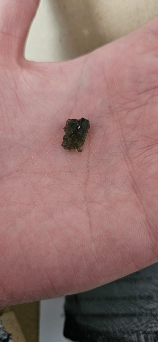 Customer photo review of Moldavite - Rough/raw pieces