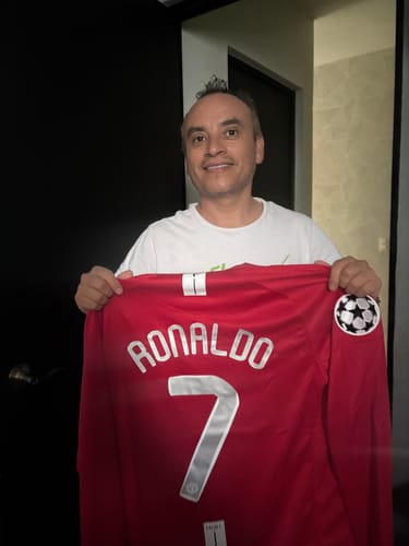 Customer photo review of Ronaldo 2008 - Manga Larga