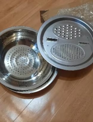 Customer photo review of Stainless Steel Grater Bowl Set