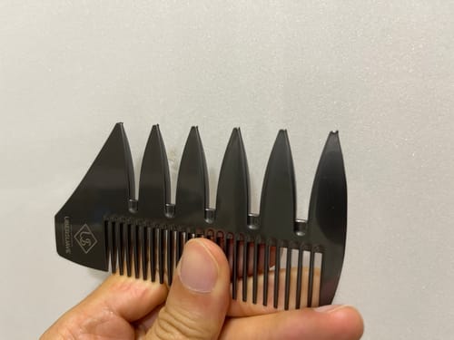 Customer photo review of The Shuriken Comb by Ubersuave (Metal)
