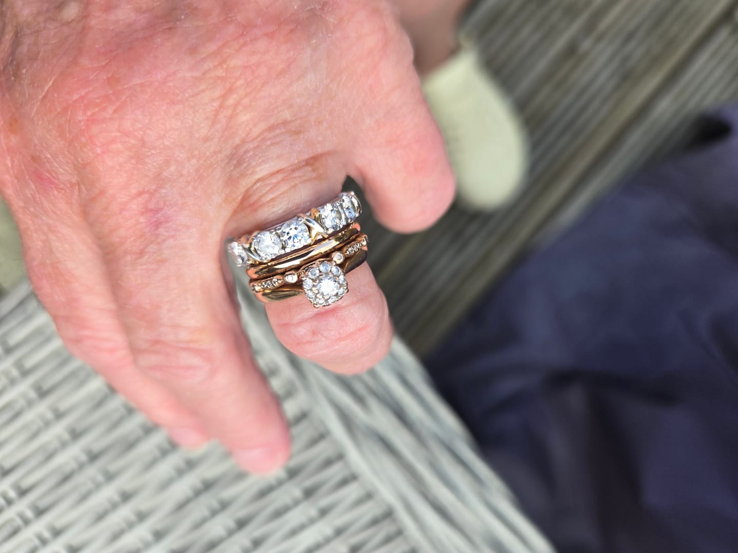 Customer photo review of Rose Gold 2mm Wonder Ring