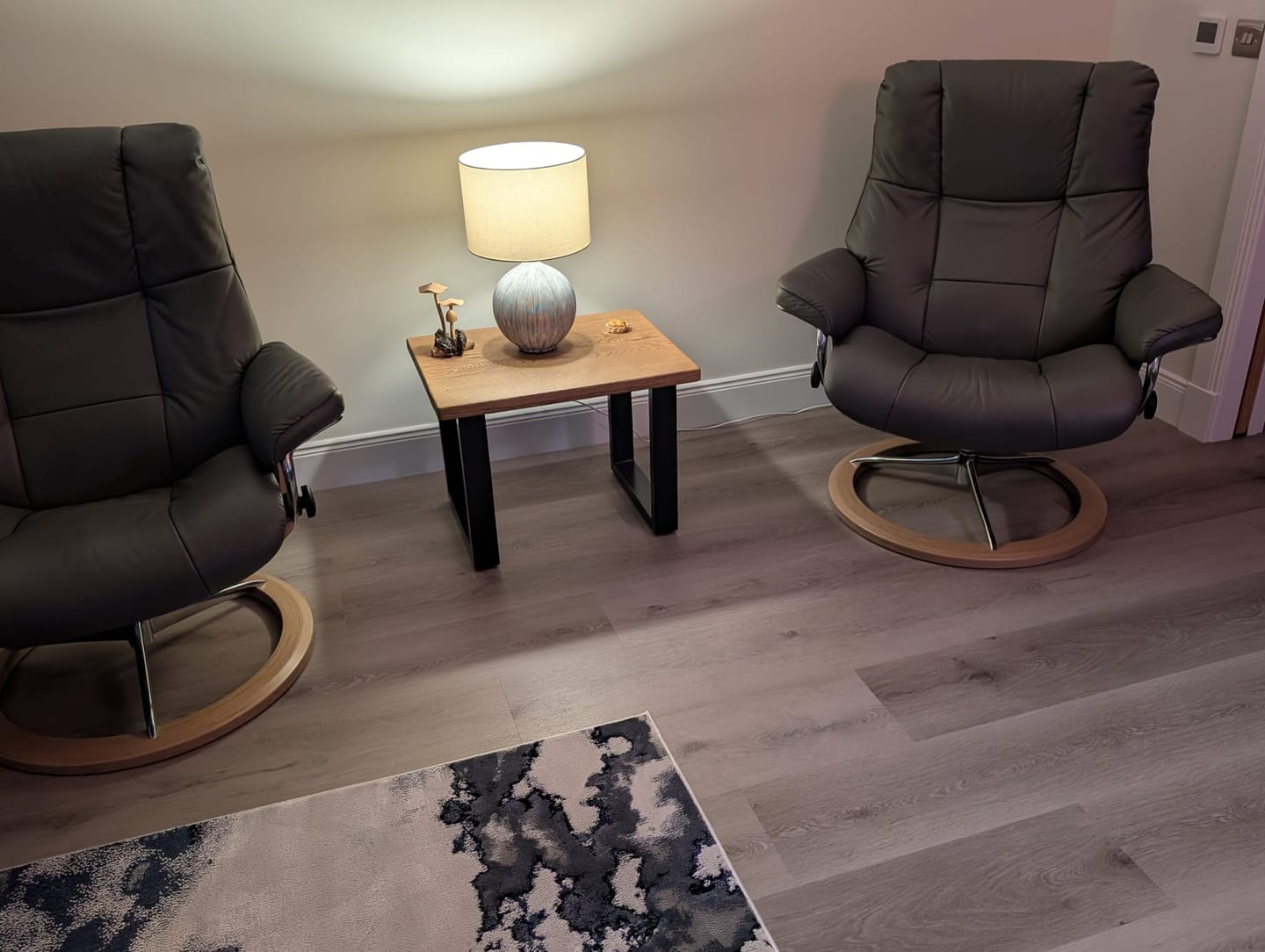 Customer photo review of Solid oak Coffee Table - Industrial style