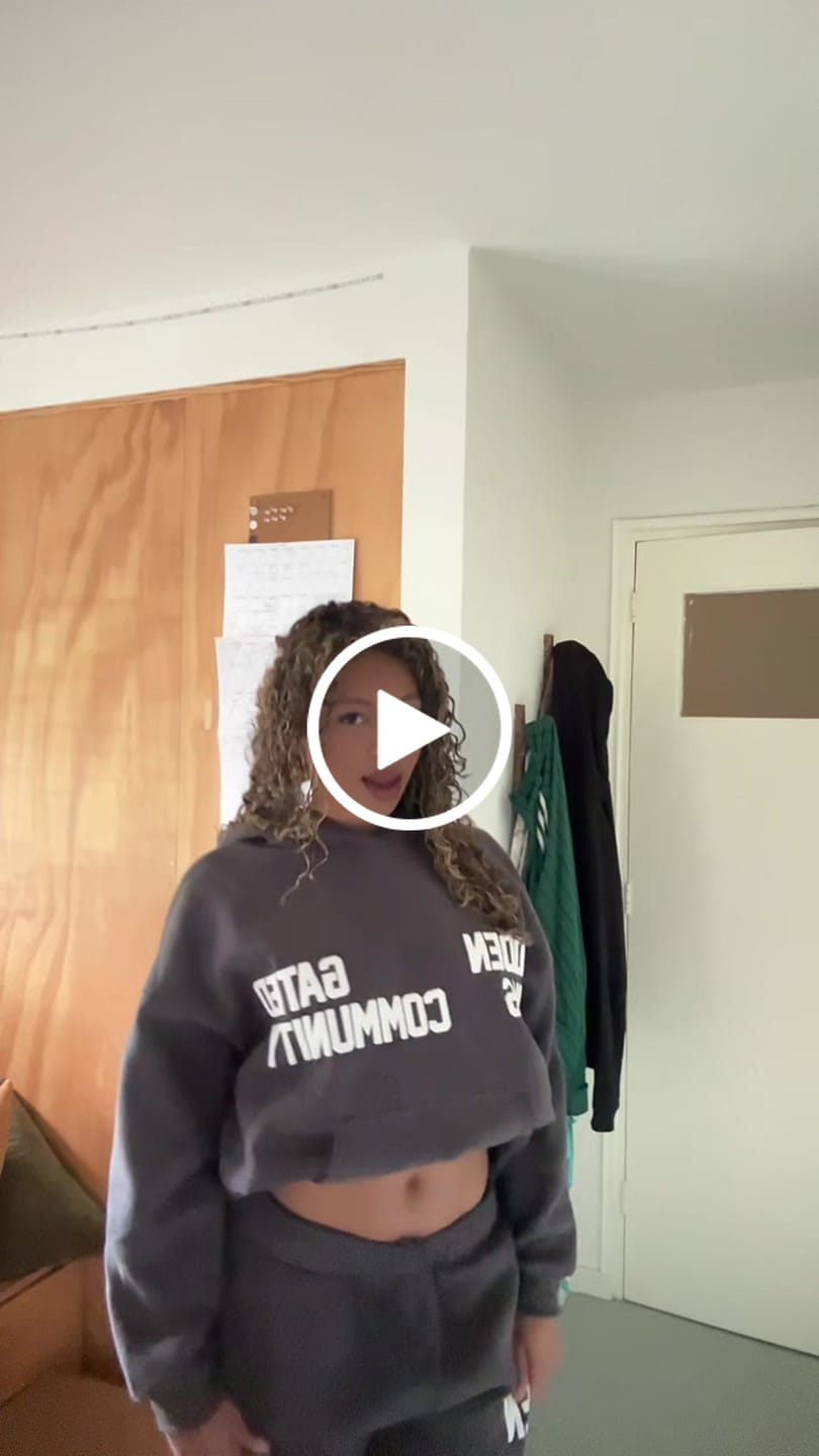 Customer video review of GATED COMMUNITY SWEATPANTS DARK GREY
