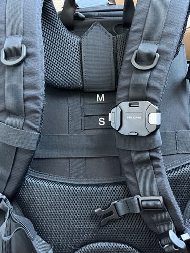 Customer photo review of Ulanzi Falcam F38 Quick Release Kit für Kamera Rucksack Gurt Clip V2 F38B3803