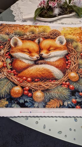 Customer photo review of 5D Diamond Painting mit AB Effekt – Zwei Fuchsjunge im Winterkranz