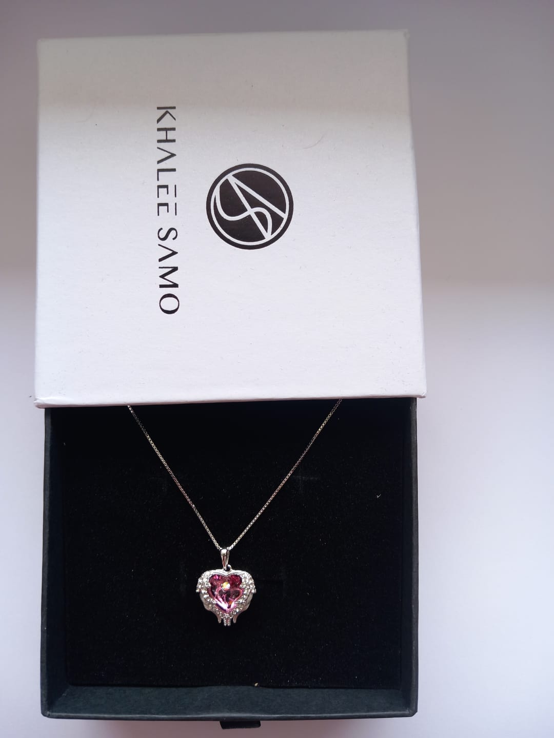Customer photo review of Engelsflügel Halskette | 925 Sterling Silber | Dein Schutzengel für unterwegs