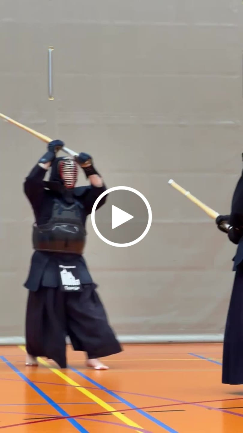 Customer video review of Large Octagonal Oval Grip Dobari Shinai ‘HACHIMAN’ - Set of *3*